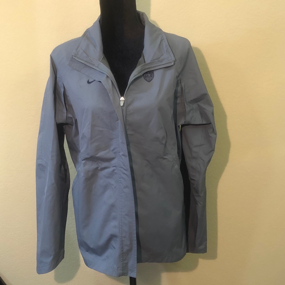 Nike USA Team Gray Jacket Size Medium